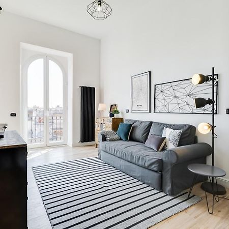 Bmga L Glam Industrial 3-Bed Apartment In Termini Rome Exterior photo