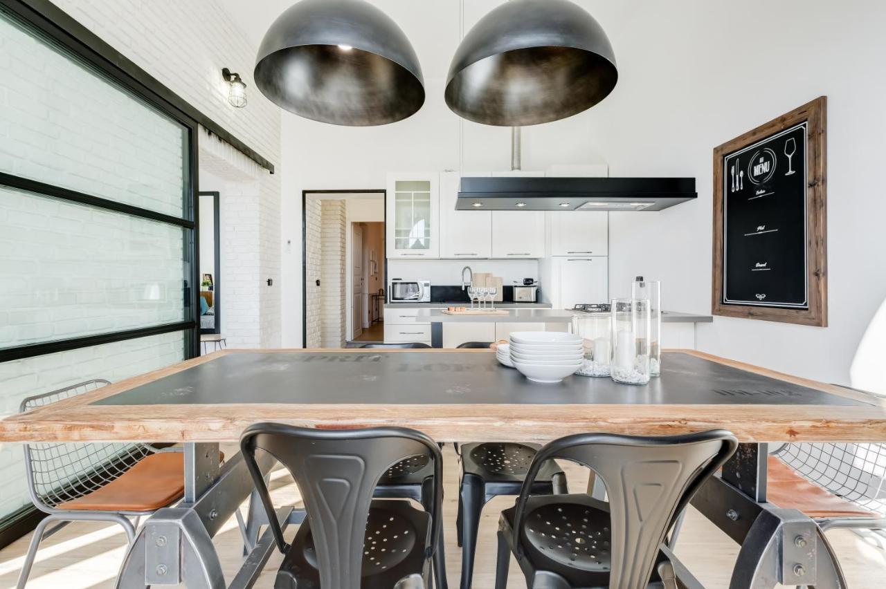 Bmga L Glam Industrial 3-Bed Apartment In Termini Rome Exterior photo