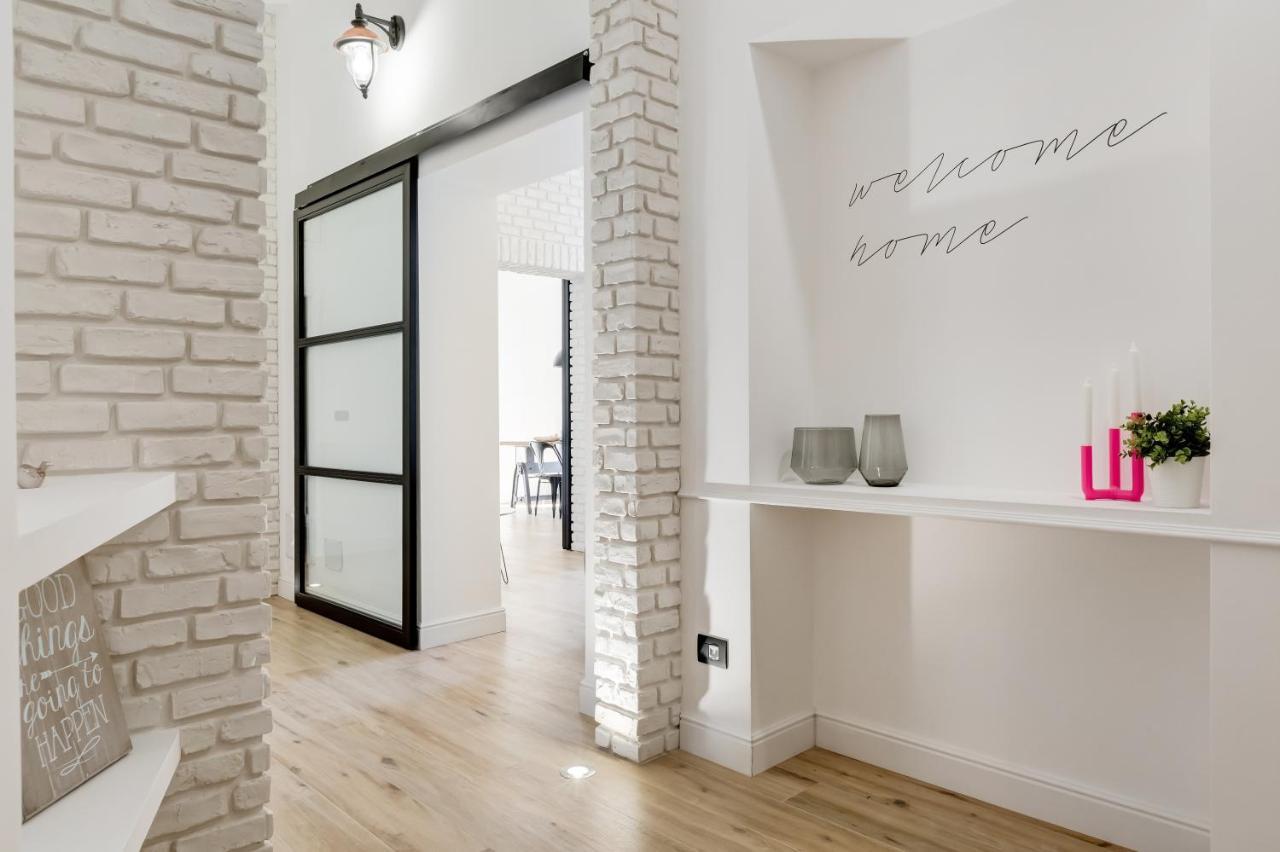 Bmga L Glam Industrial 3-Bed Apartment In Termini Rome Exterior photo