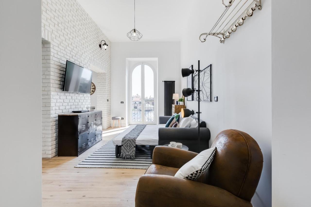 Bmga L Glam Industrial 3-Bed Apartment In Termini Rome Exterior photo