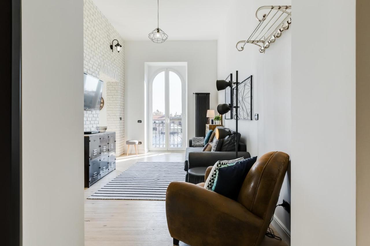Bmga L Glam Industrial 3-Bed Apartment In Termini Rome Exterior photo
